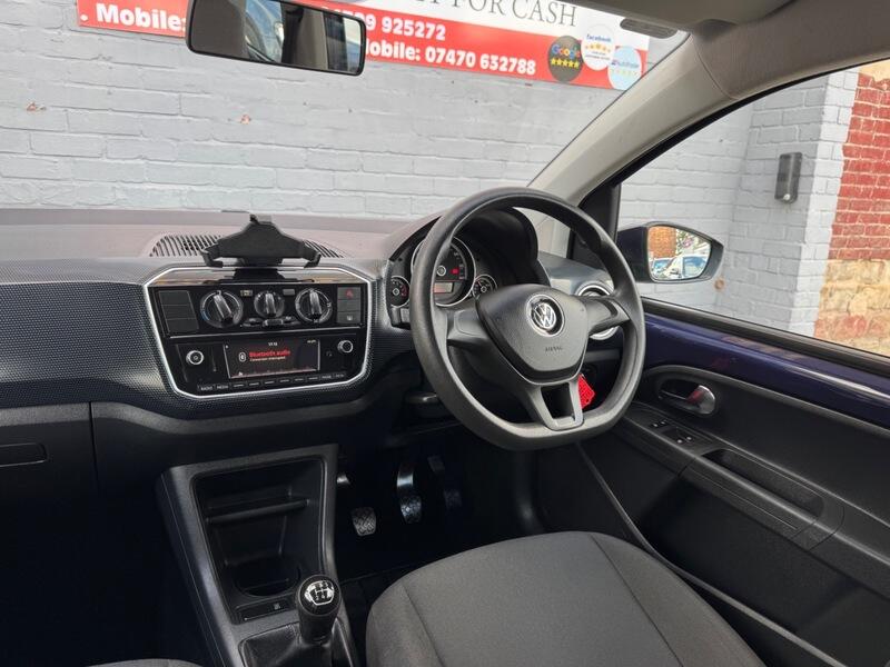 Volkswagen Up! view 10