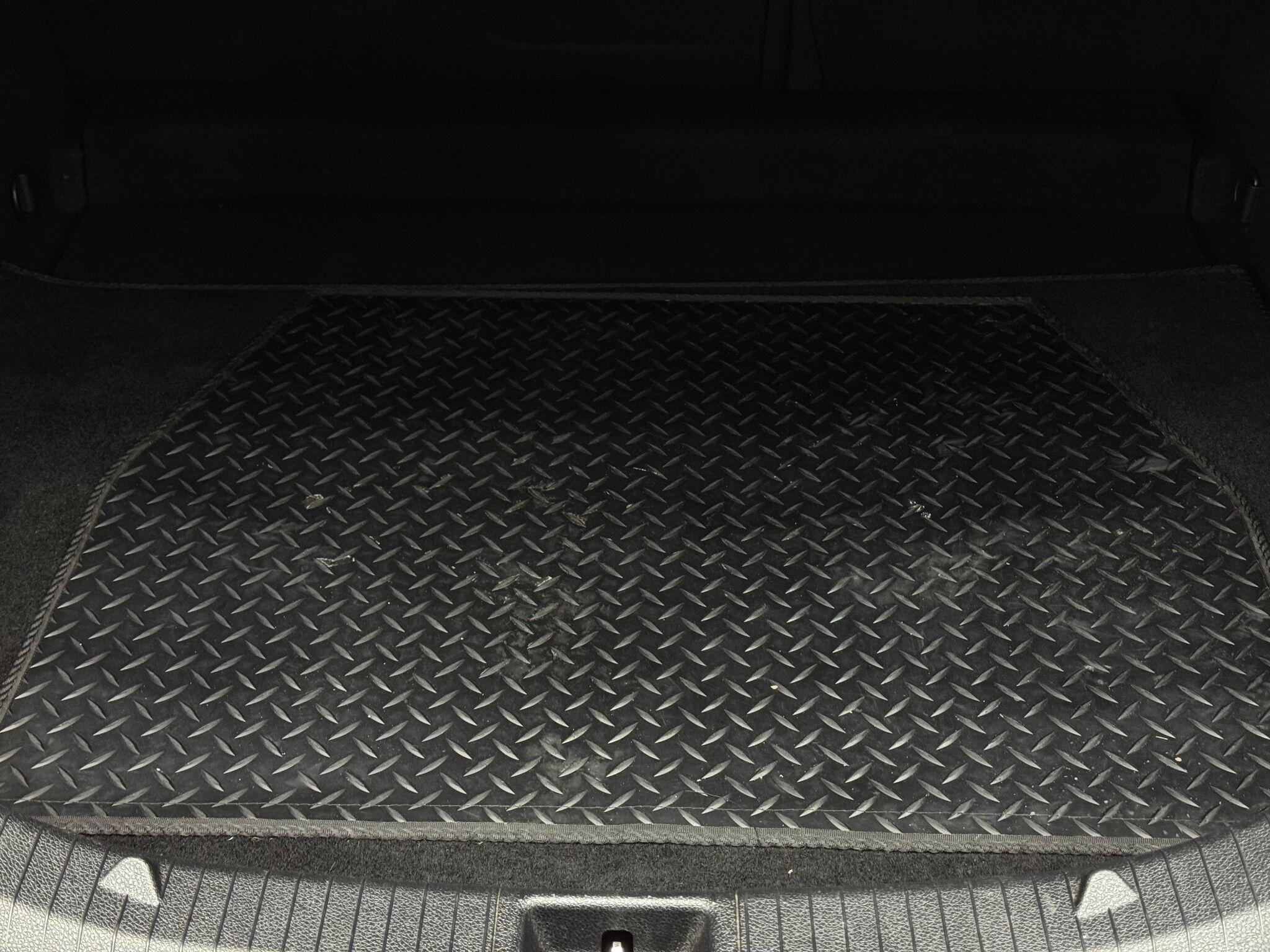 Mercedes-Benz CLA view 72