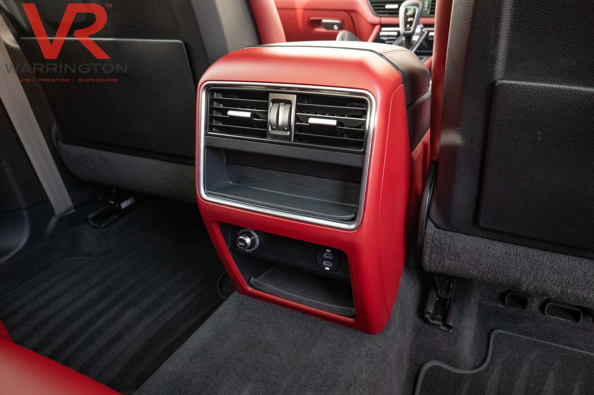 Porsche Cayenne view 47