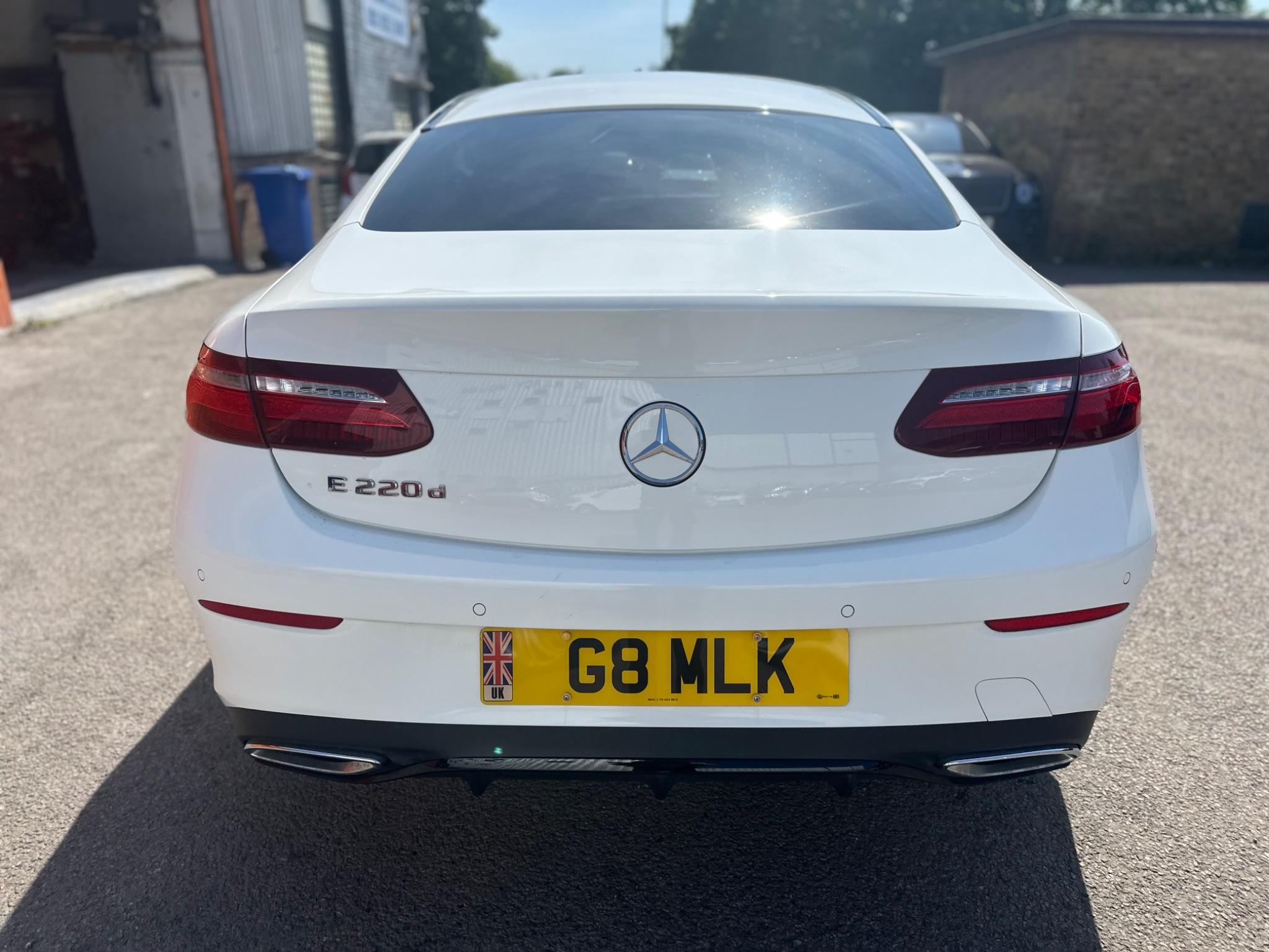 Mercedes-Benz E Class view 4