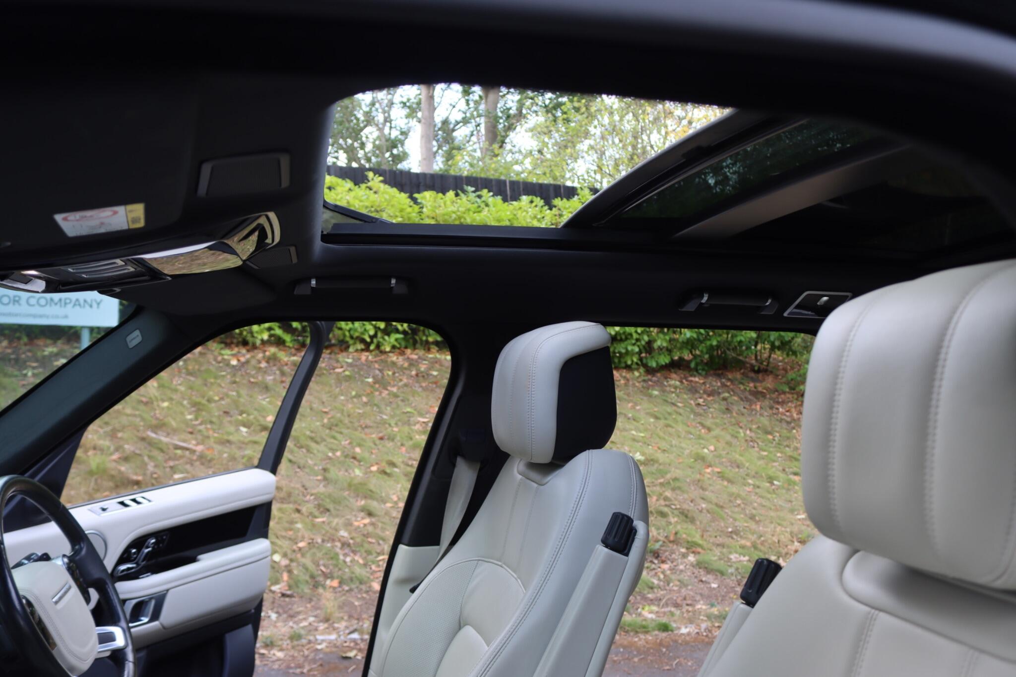 Land Rover Range Rover view 33