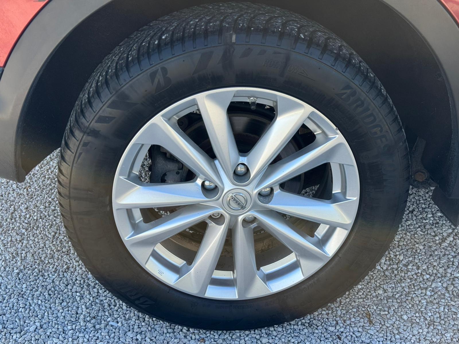 2014 Nissan Qashqai image 29