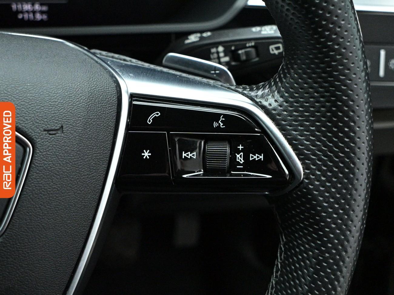 Audi E-Tron view 23