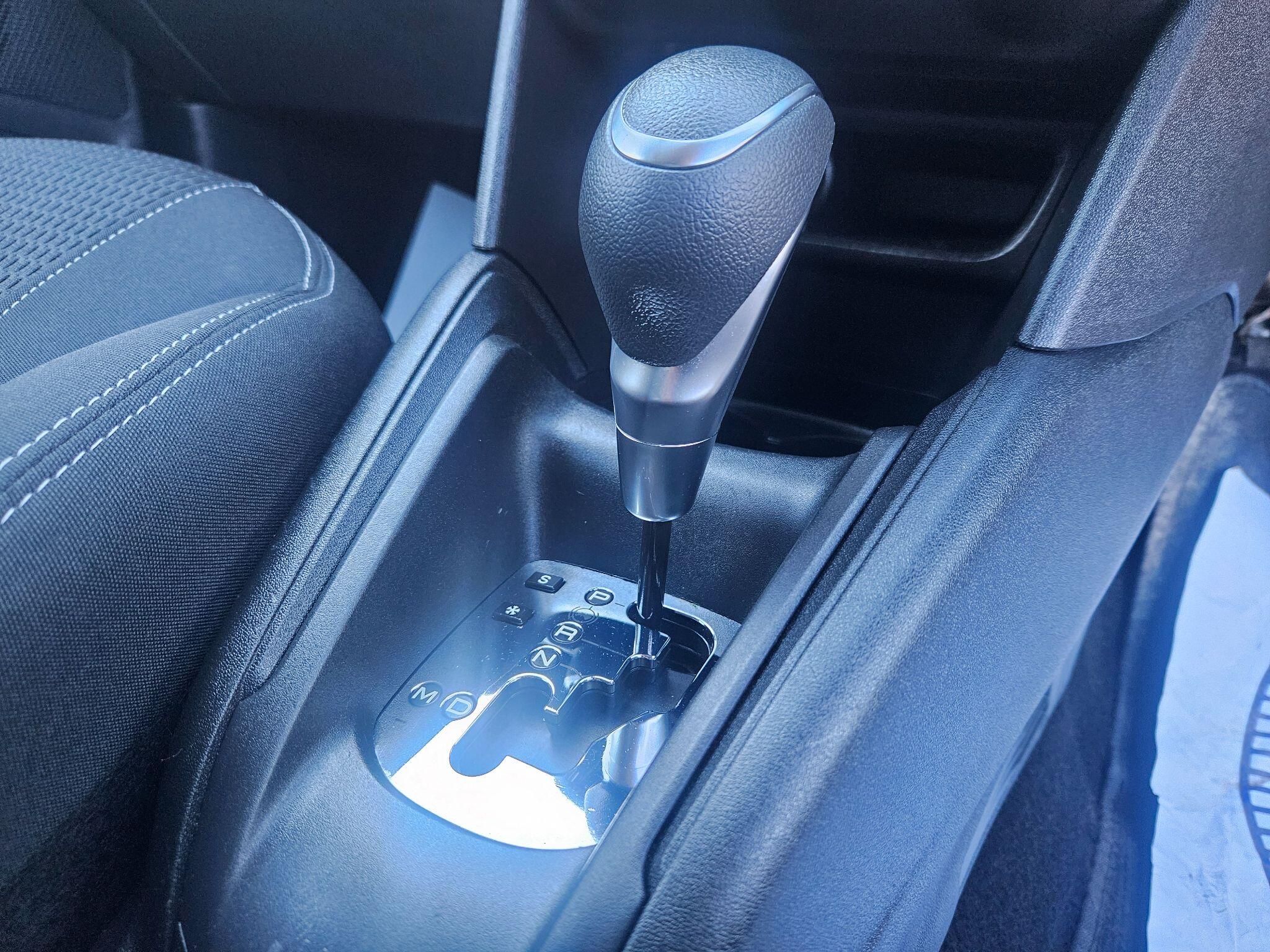 2017 Peugeot 208 image 23