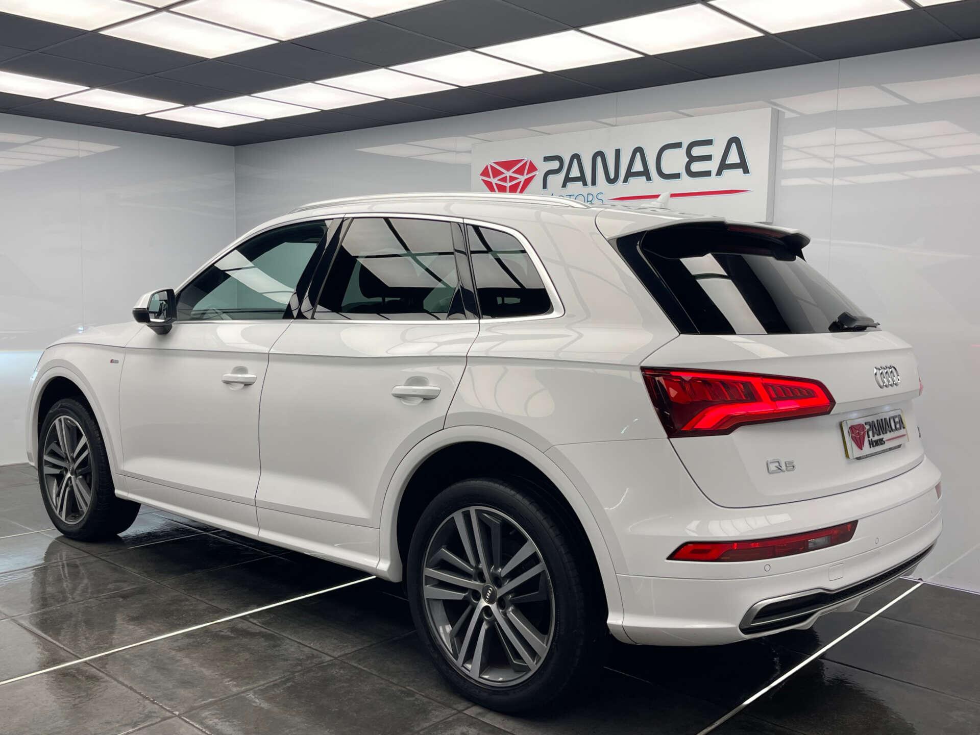 Audi Q5 view 30
