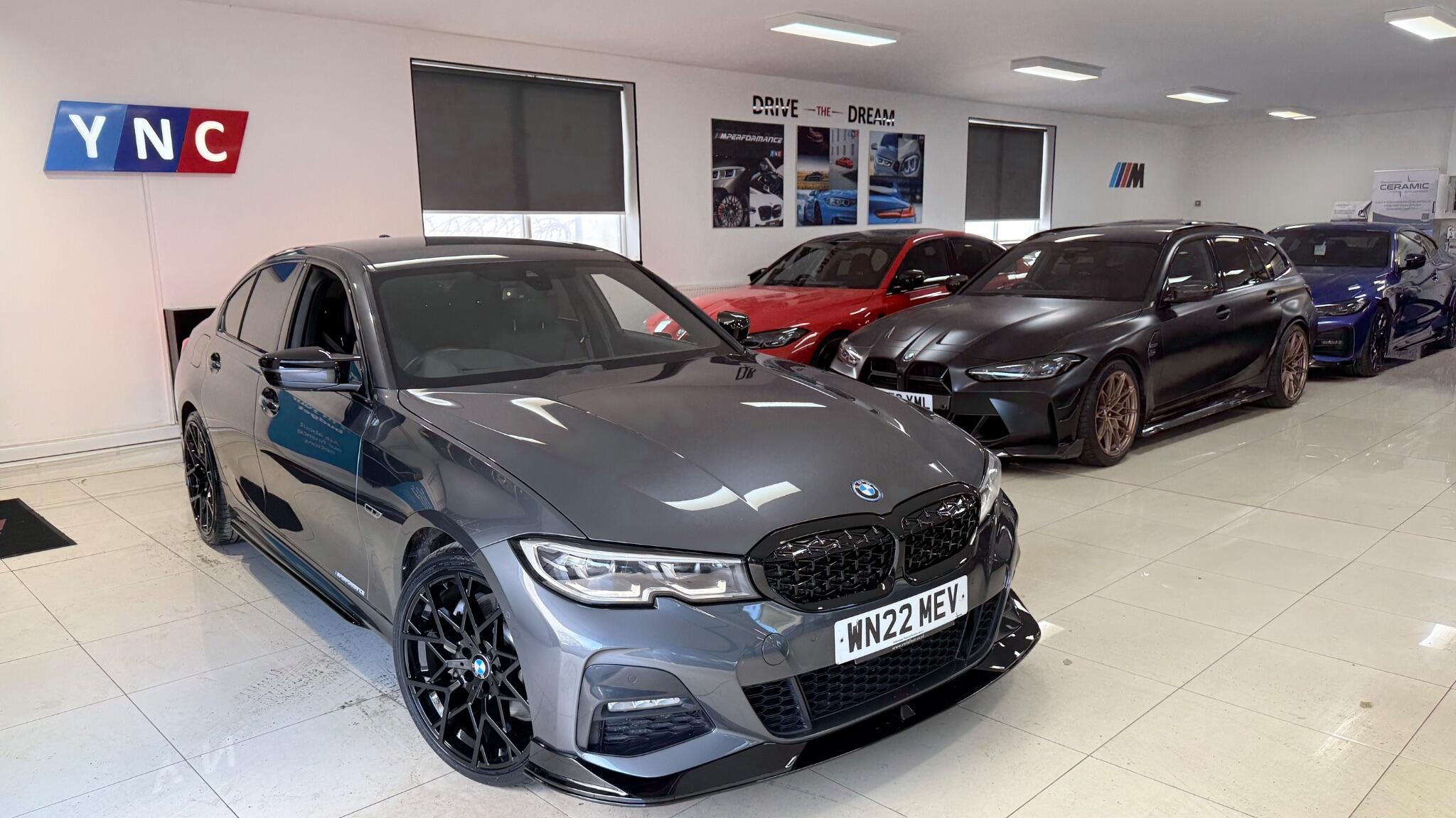 BMW 3 Series view 28