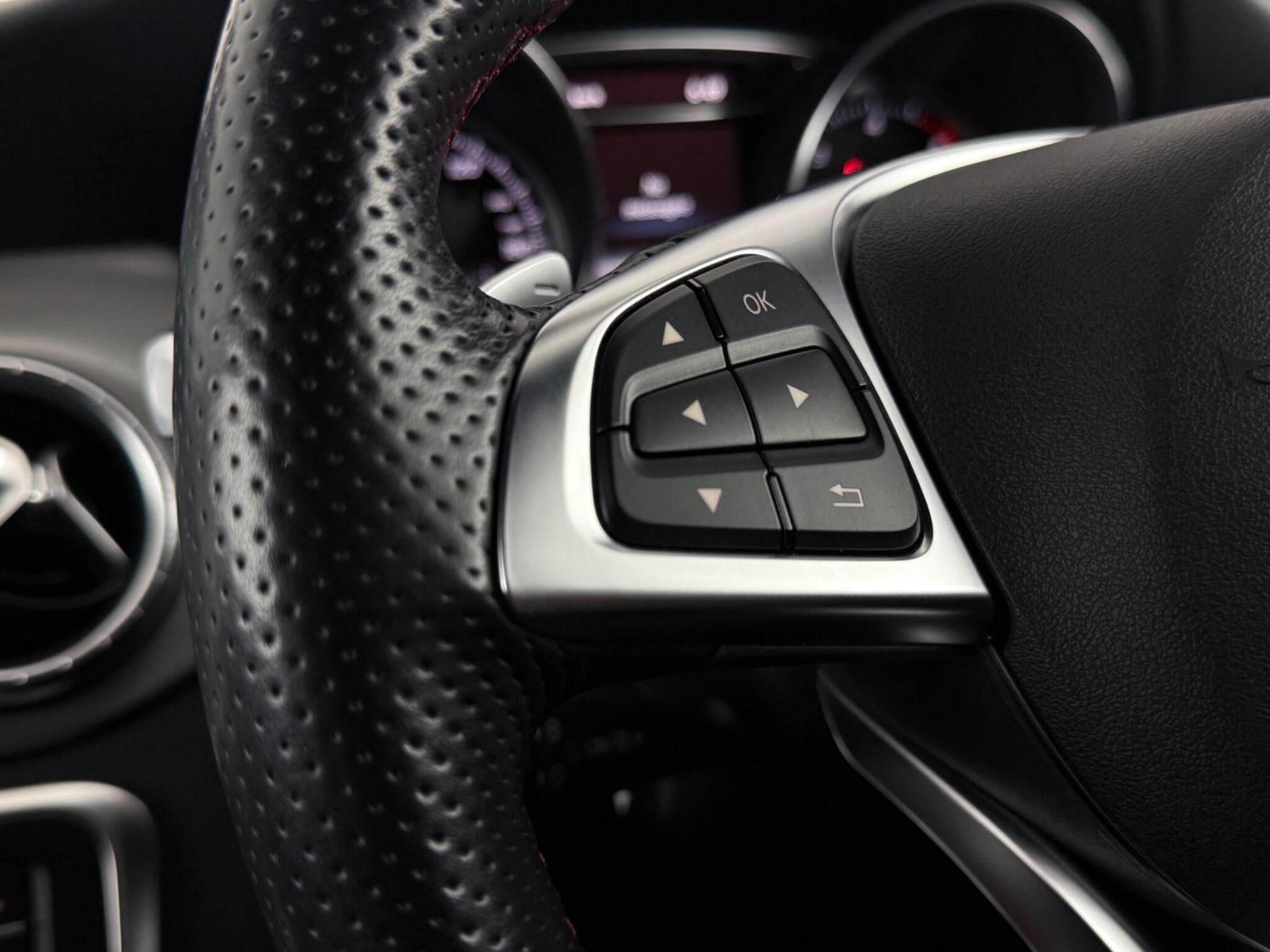 Mercedes-Benz CLA view 13