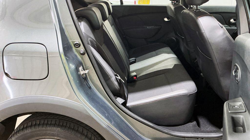 Dacia Sandero view 13