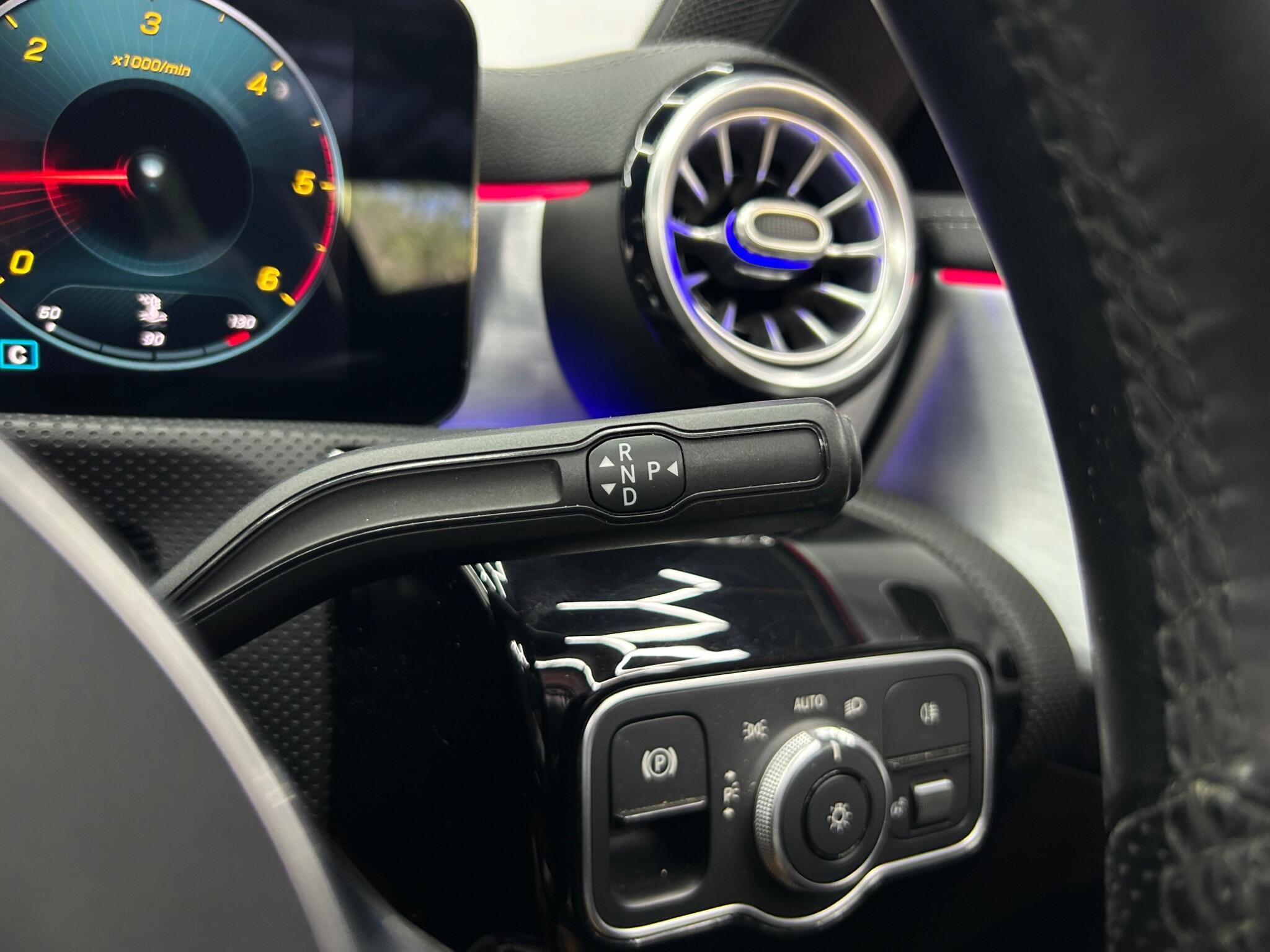 Mercedes-Benz Cla view 27