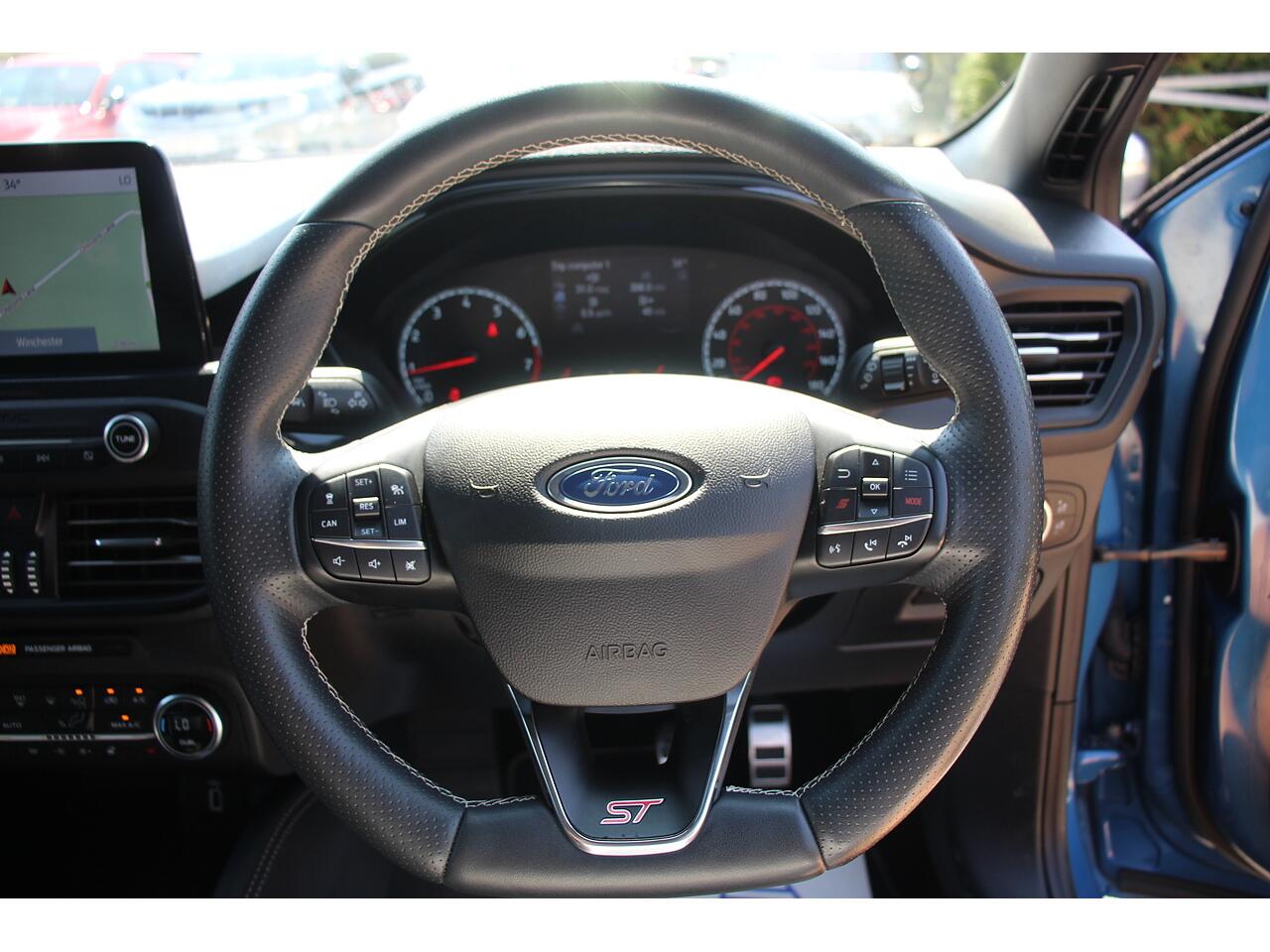 Ford Focus view 30