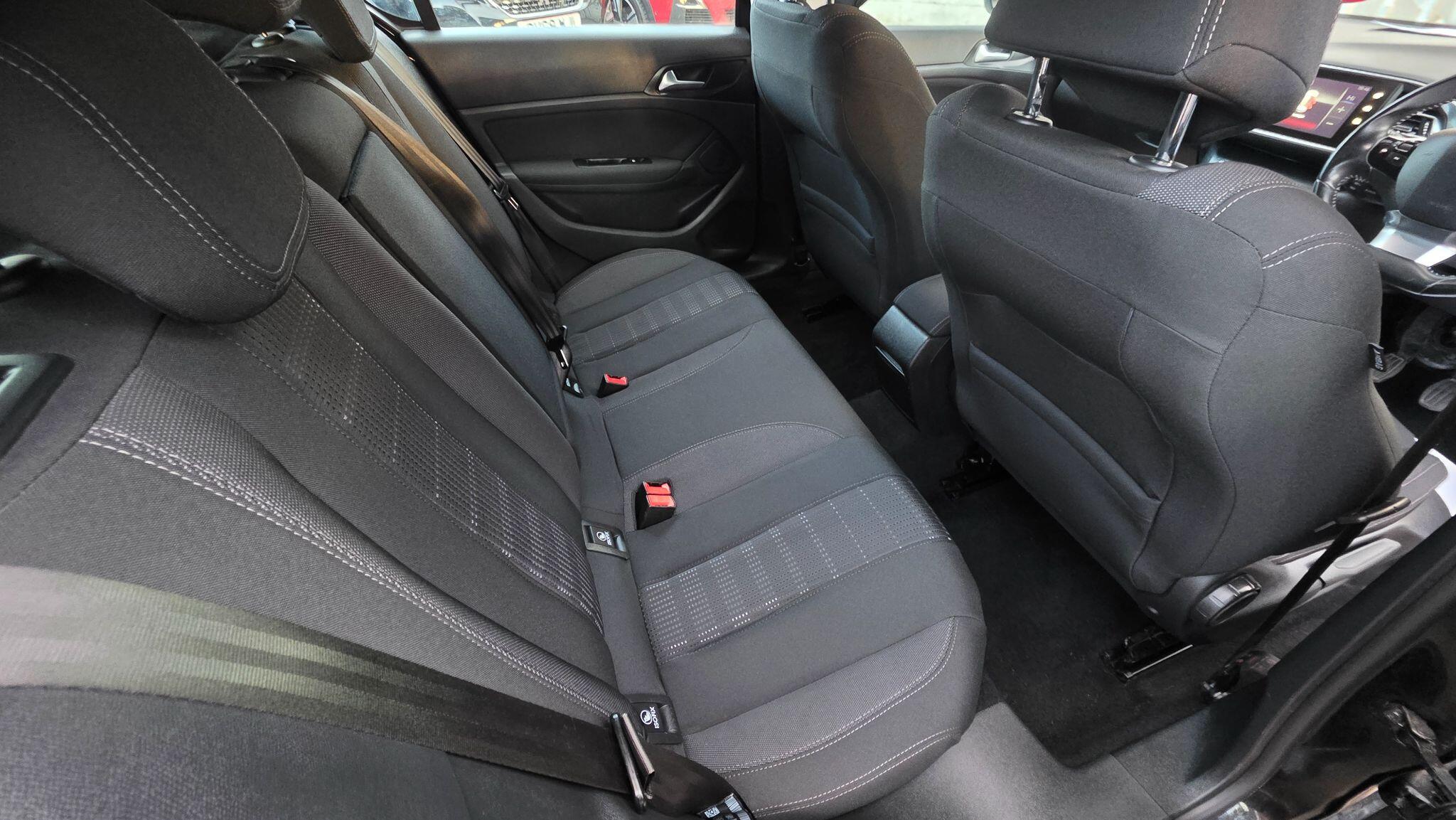 Peugeot 308 view 23