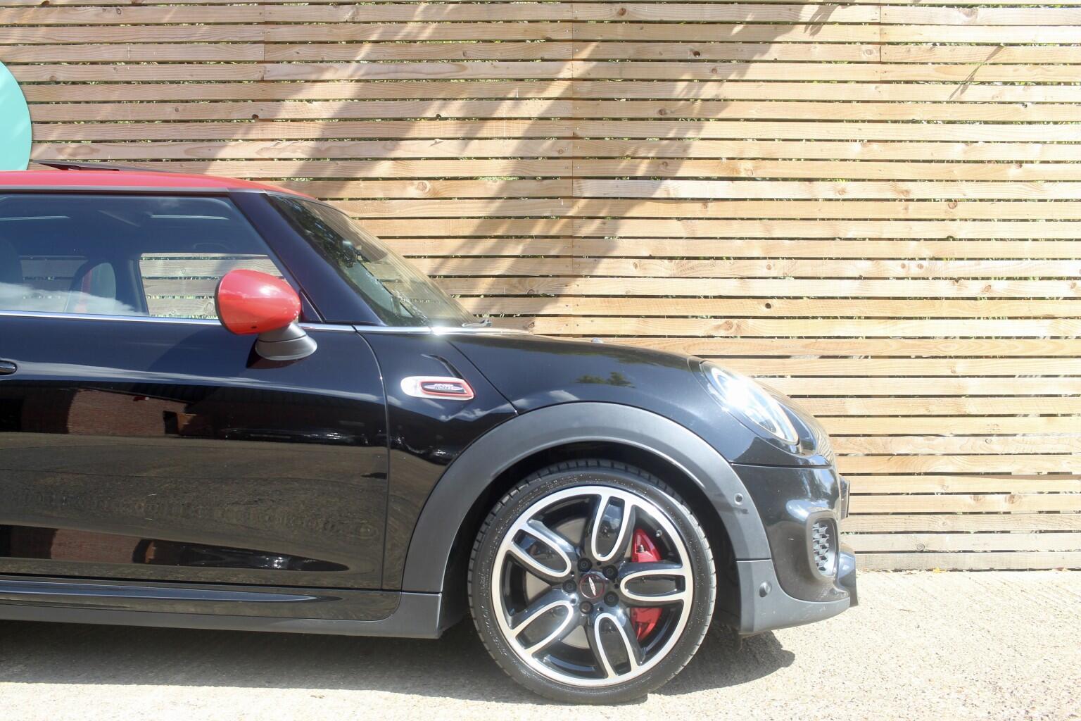 Mini Hatch view 37