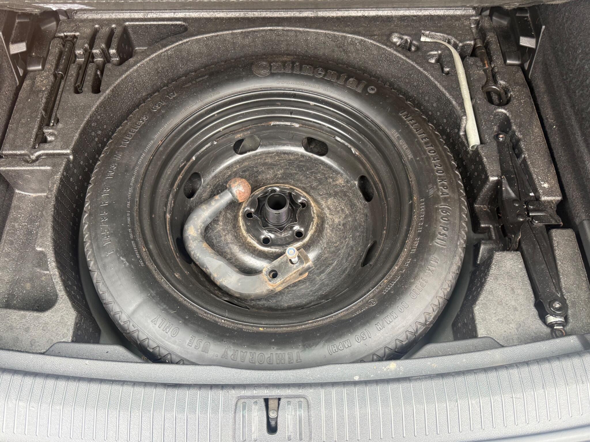 Volkswagen Tiguan view 32
