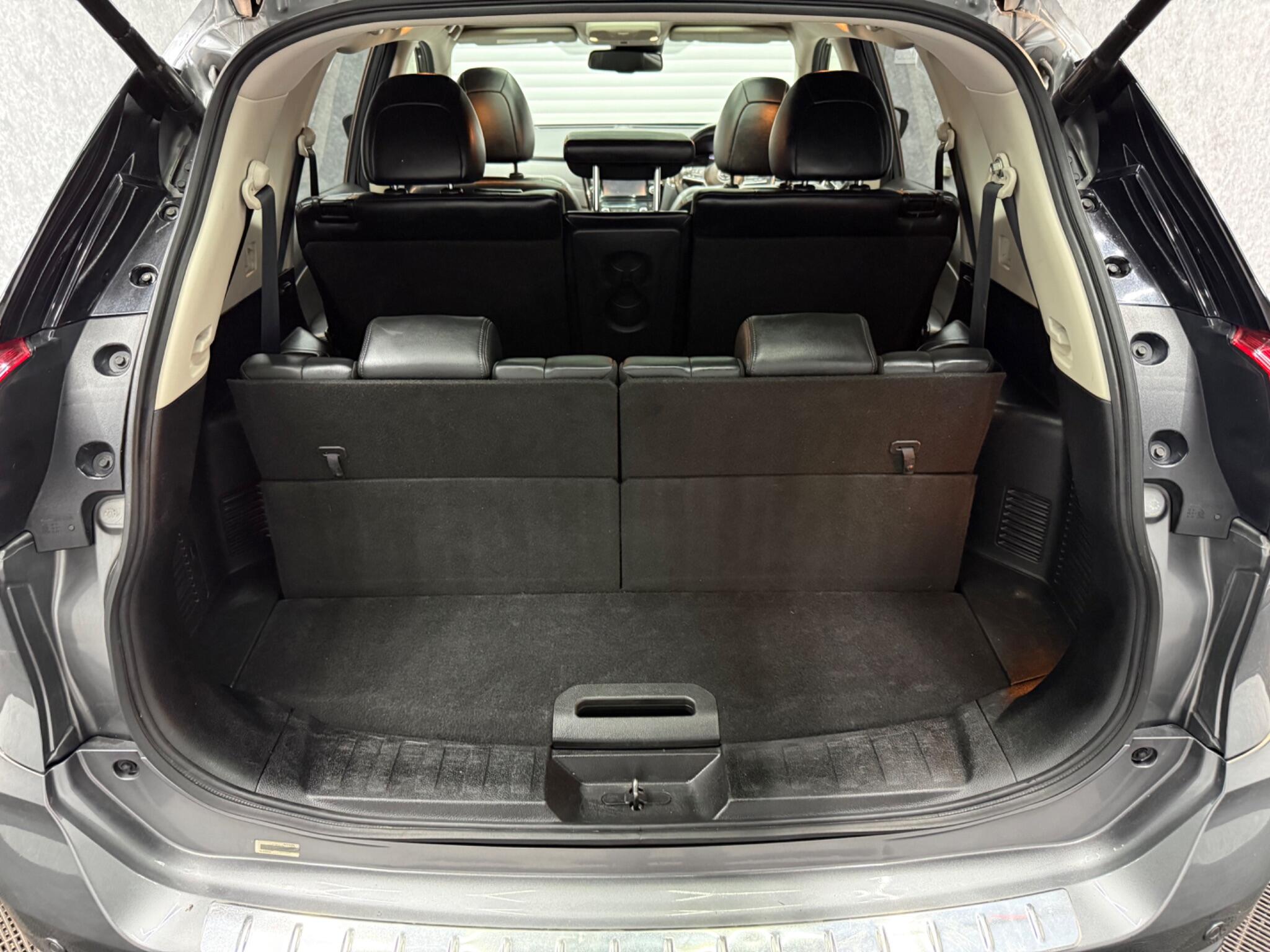 Nissan X-Trail view 23