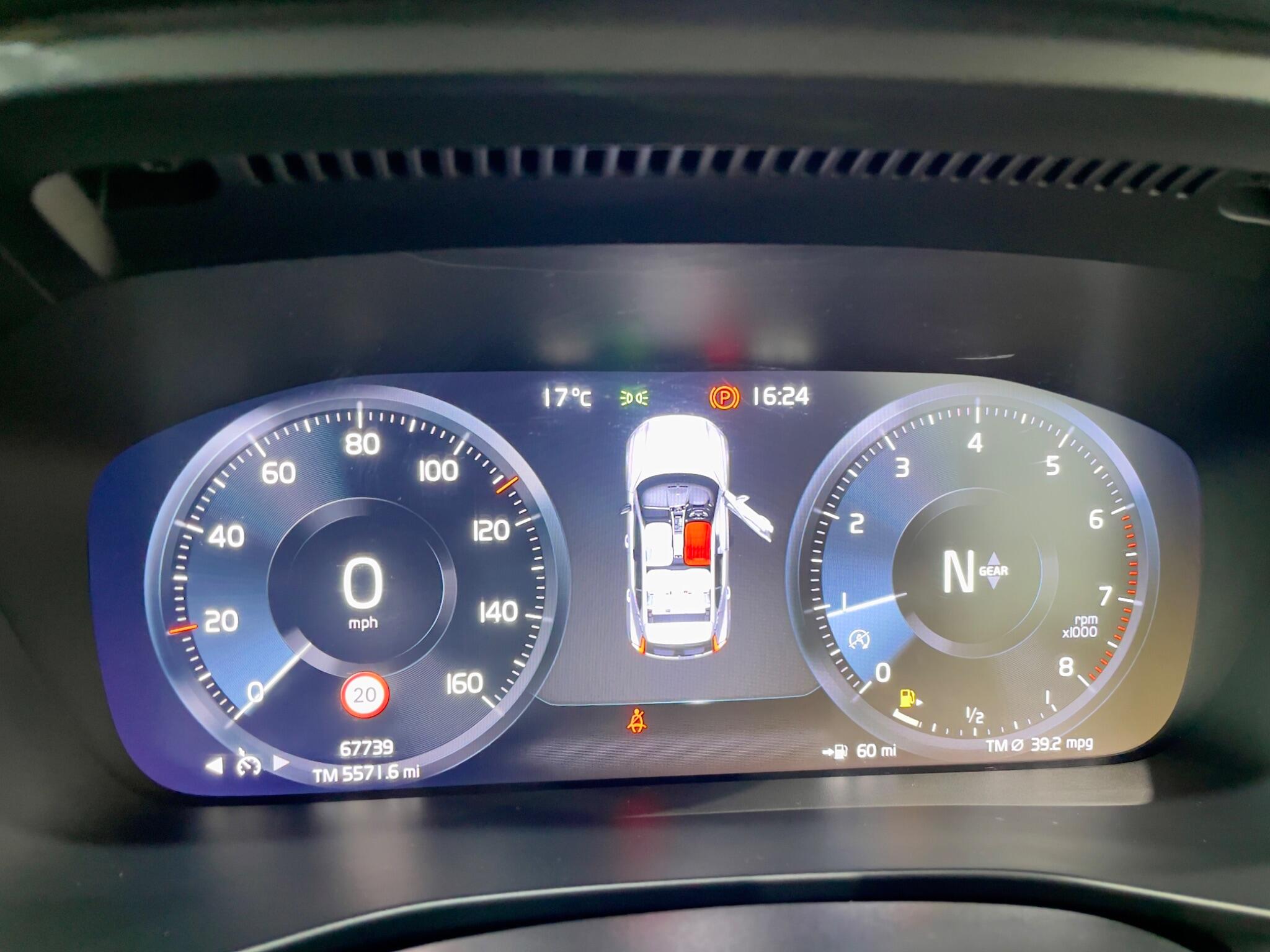 Volvo XC40 view 37