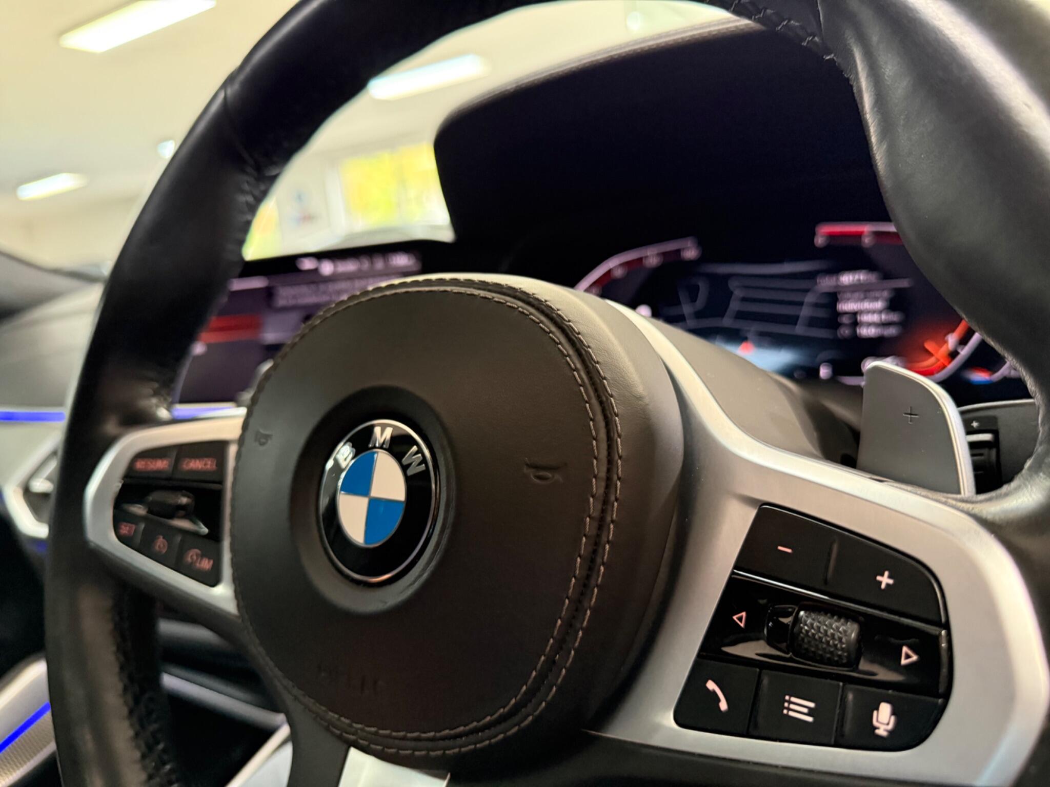 BMW X6 view 30