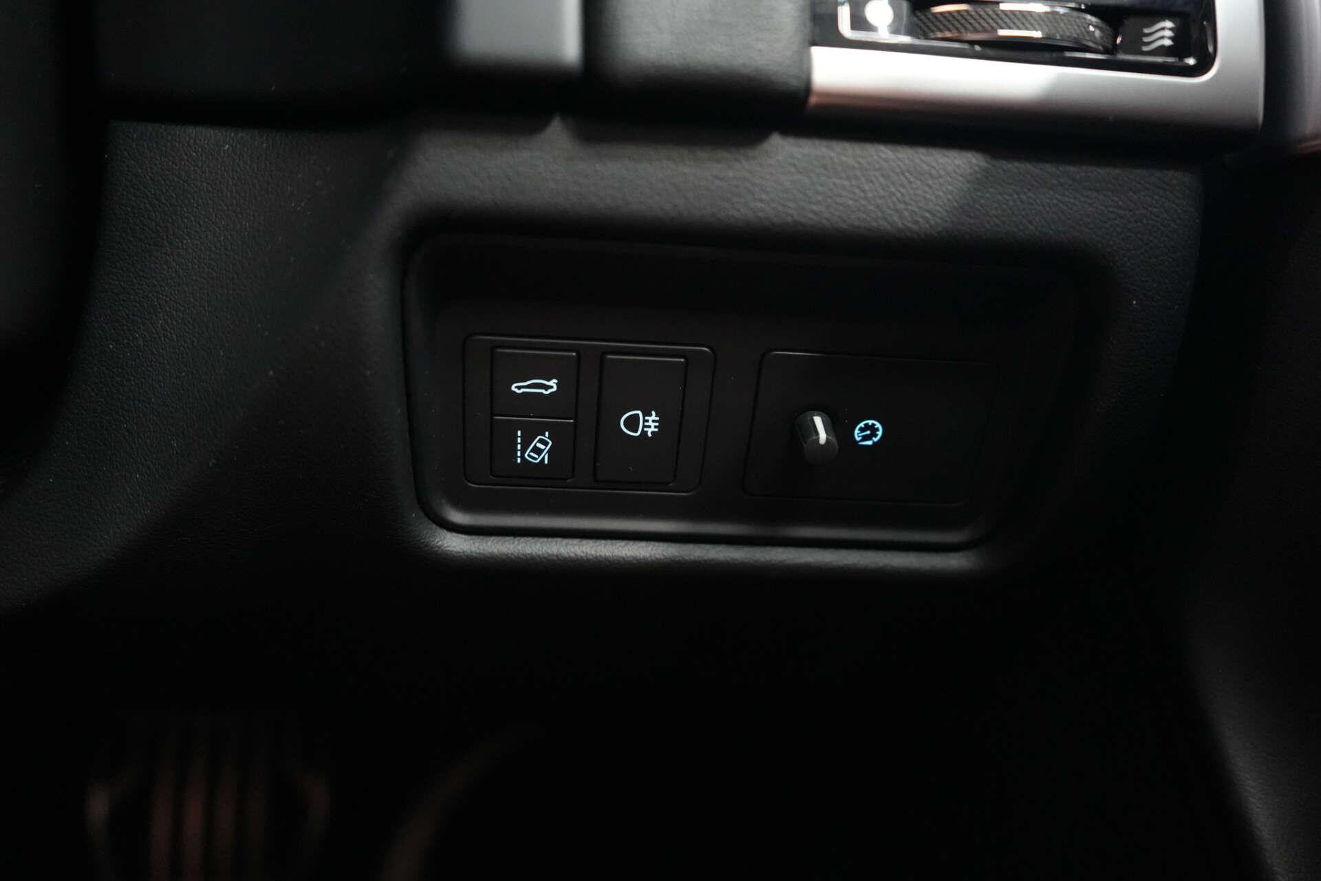 Jaguar F-Type view 36