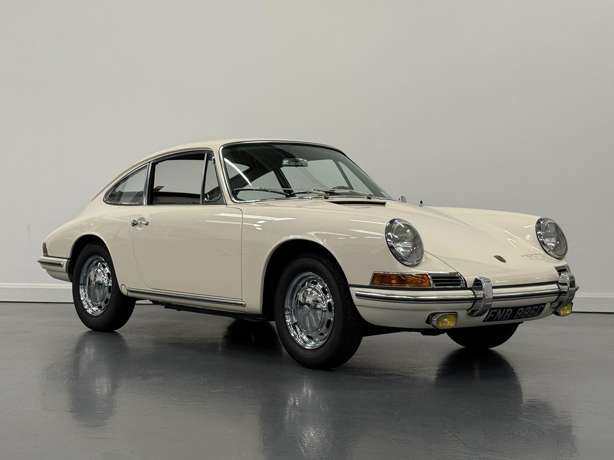Porsche 911 main image