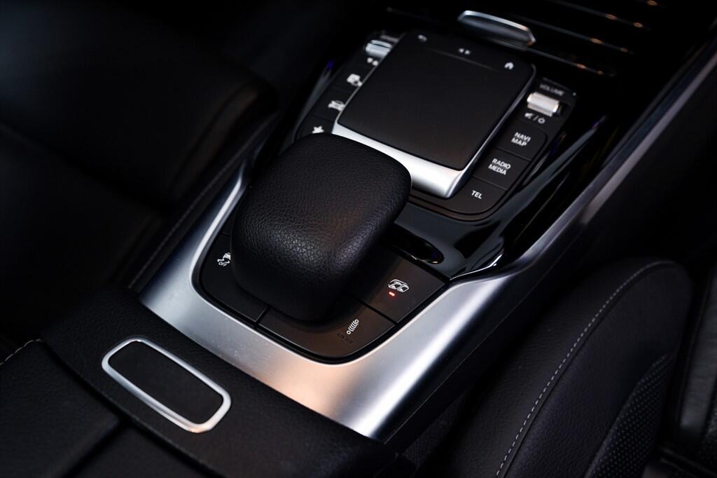 Mercedes-Benz A-Class view 26