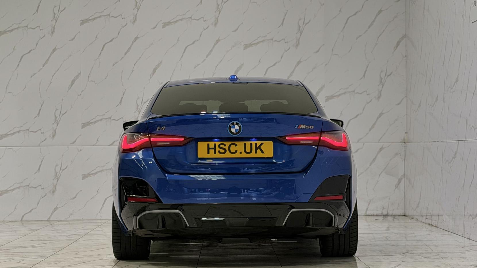 BMW i4 view 5
