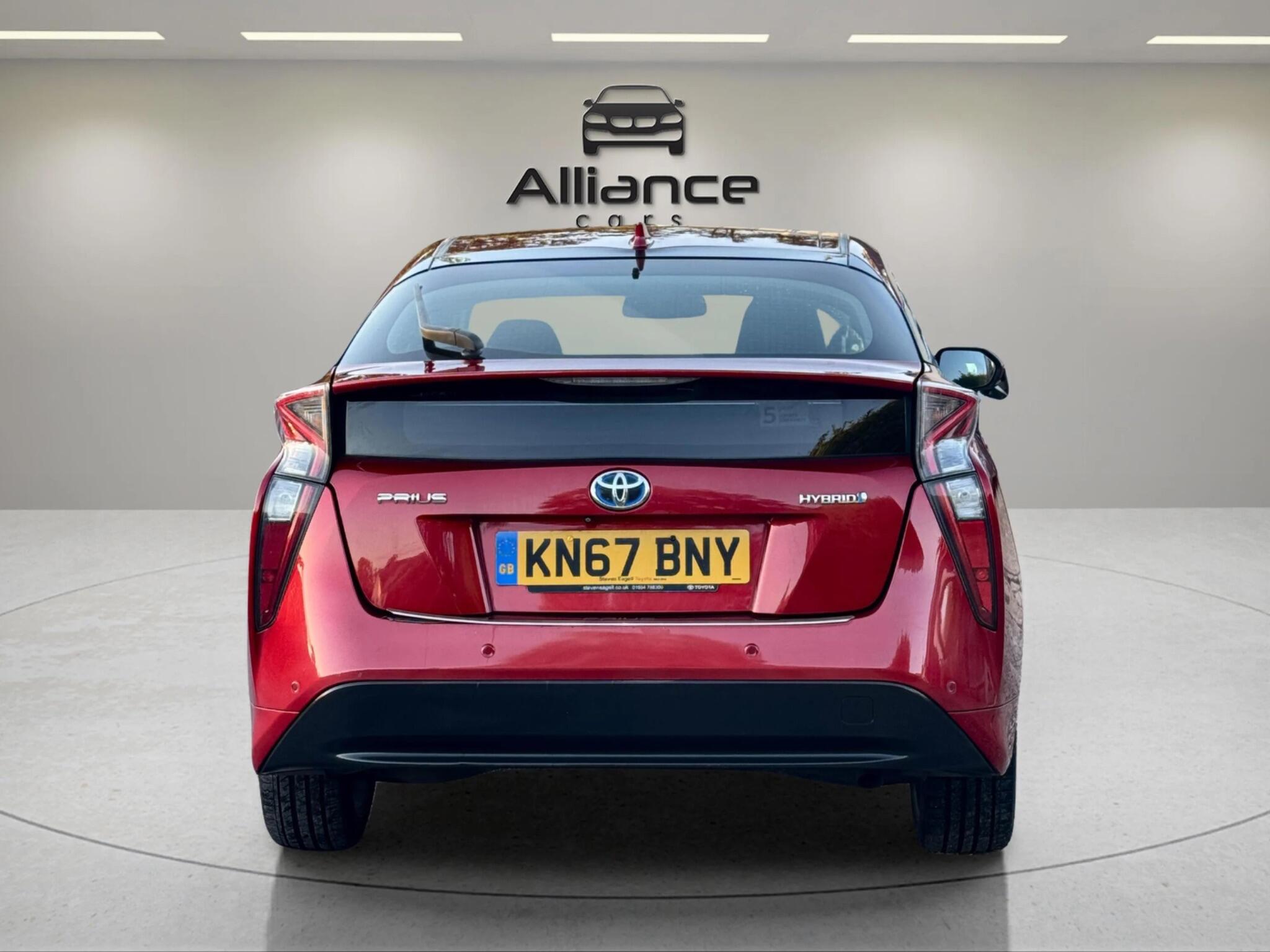 Toyota Prius view 65