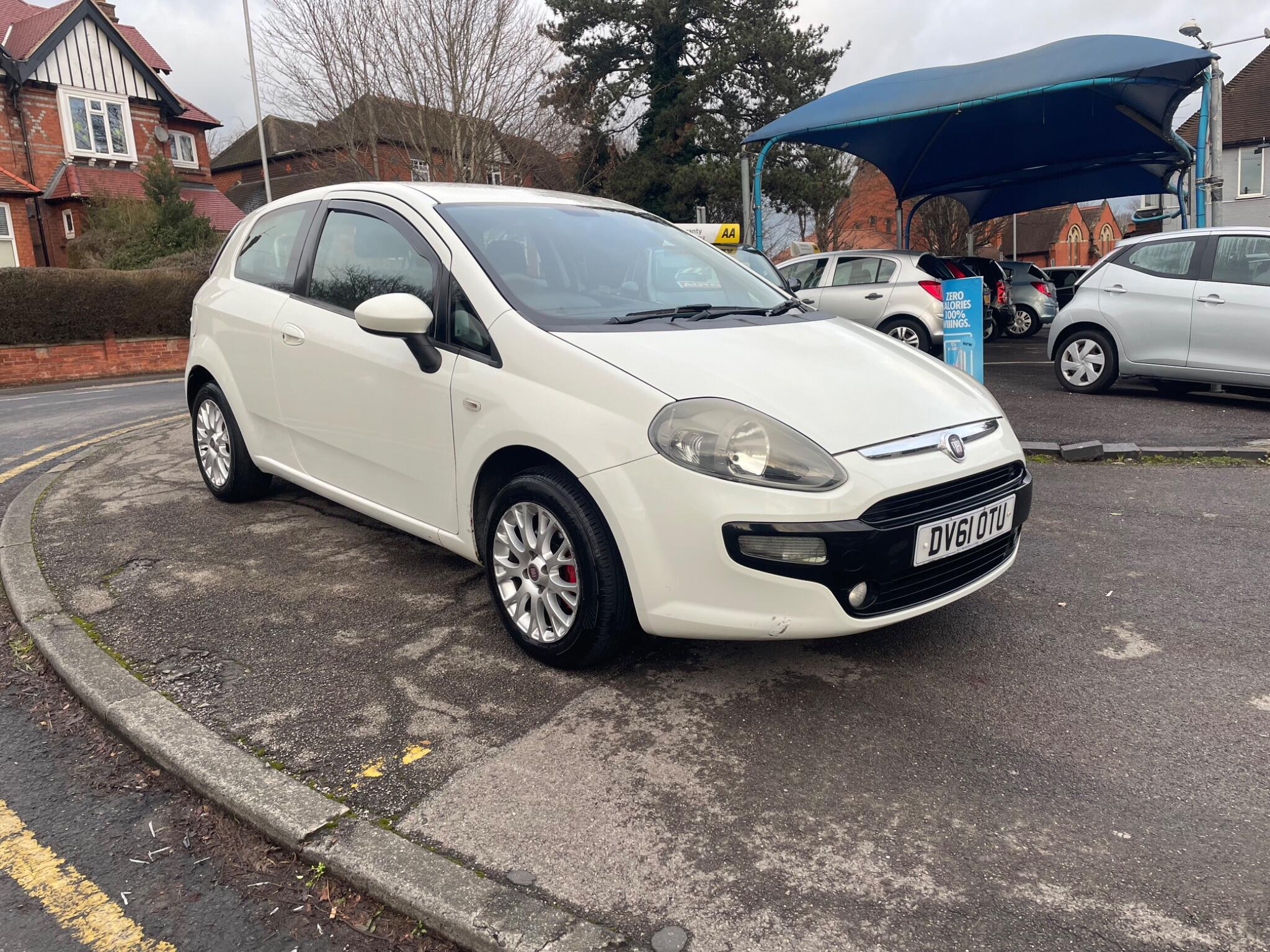 2011 Fiat Punto Evo image 7