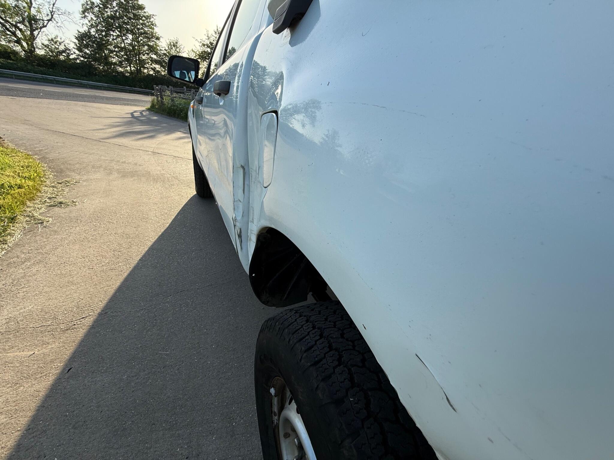 Ford Ranger 2.2 TDCi XL Super Cab Pickup 4WD Euro 5 4dr — photo 43 of 98