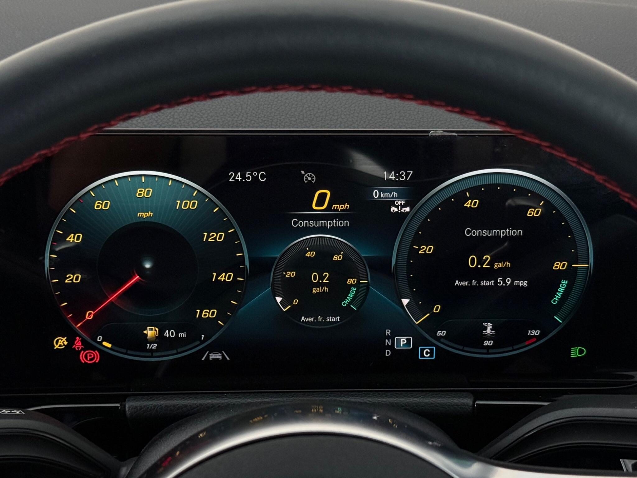 Mercedes-Benz Gla view 15
