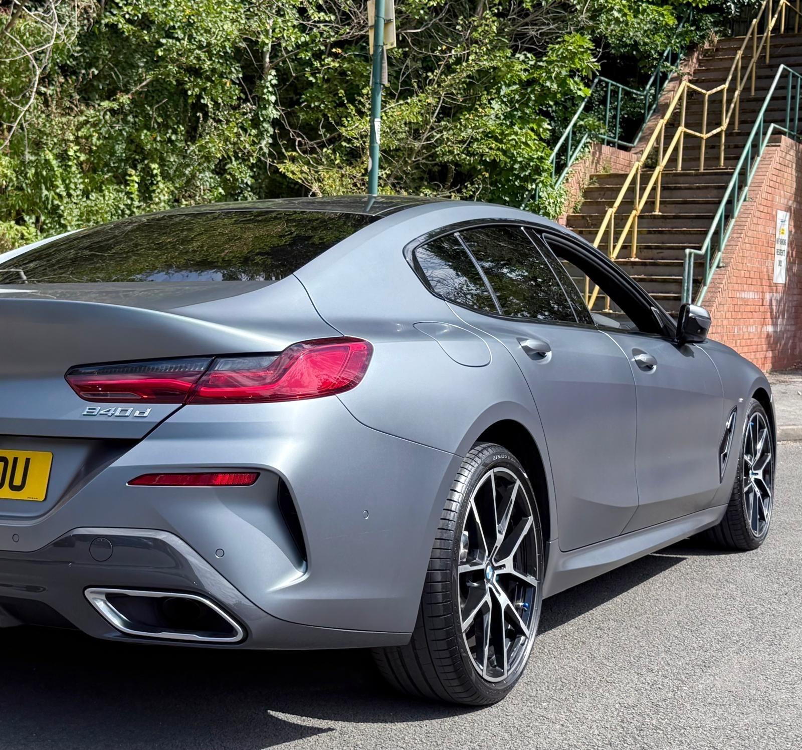 BMW 8 Series view 96