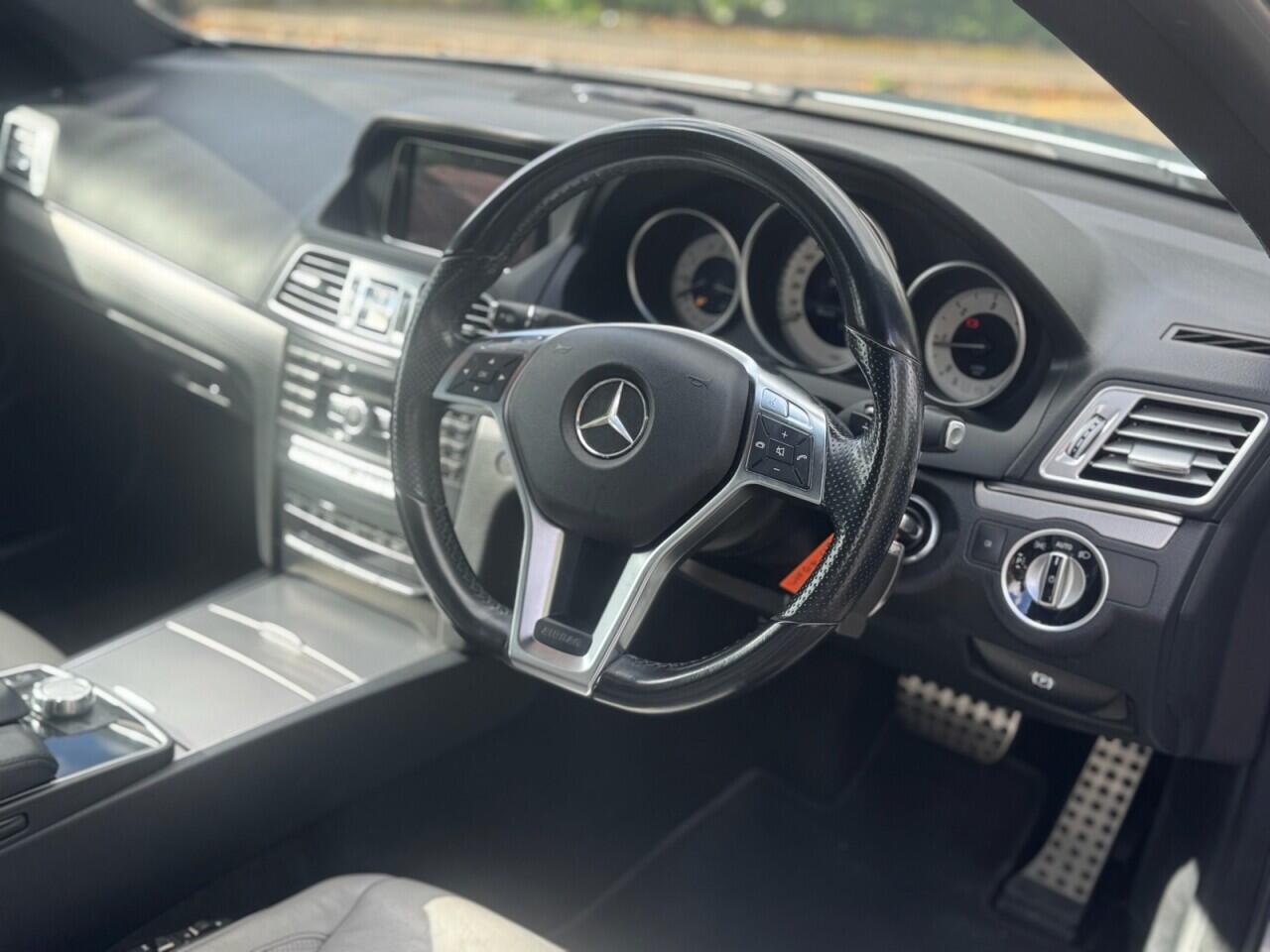 Mercedes-Benz E-Class view 10