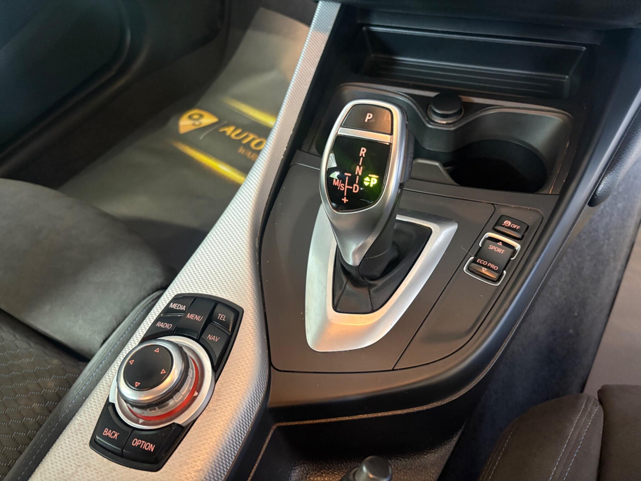 BMW 1 Series view 14