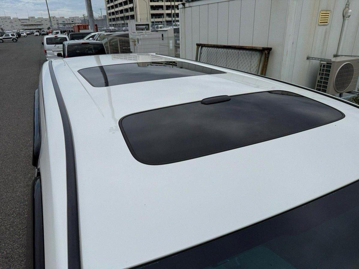 Toyota Vellfire view 9
