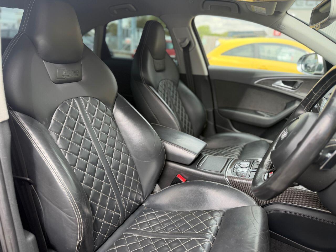 Audi S6 view 11