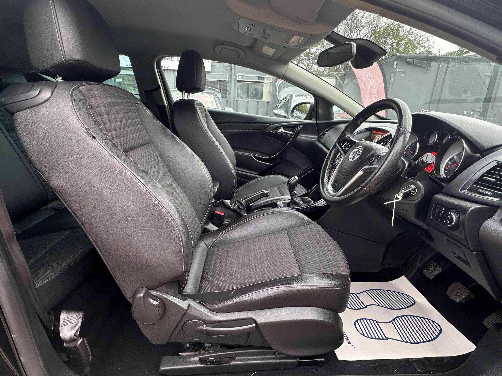 Vauxhall Astra GTC view 14