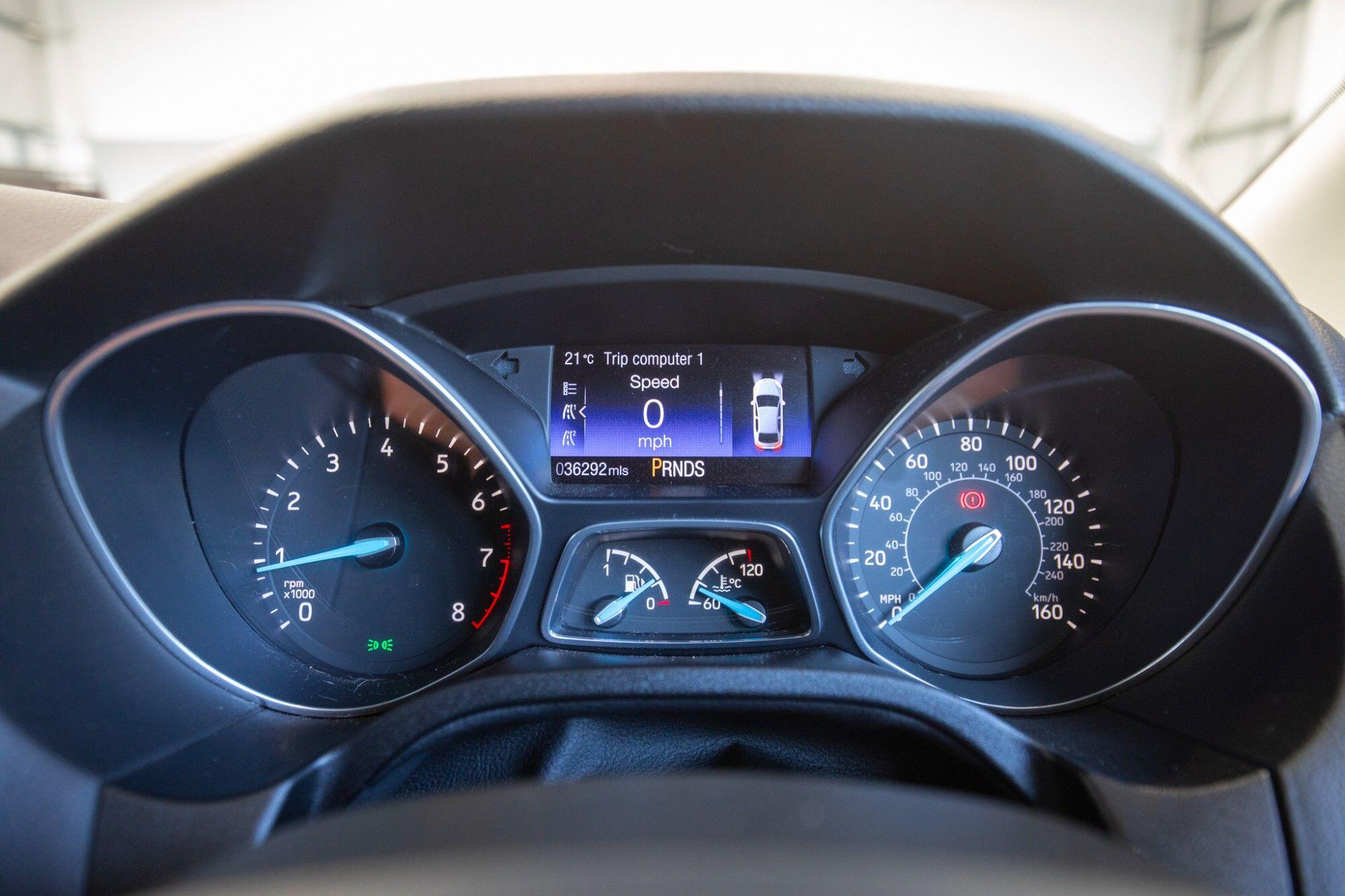 Ford Focus view 22