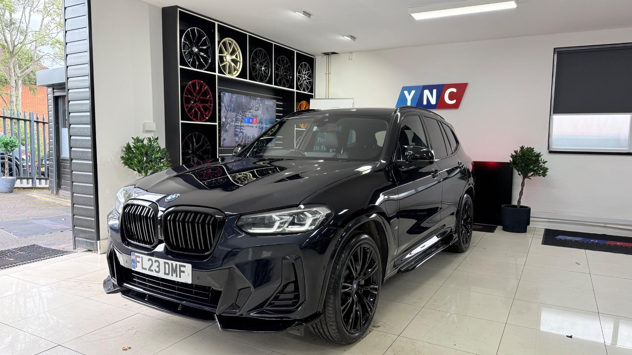 BMW X3 view 56