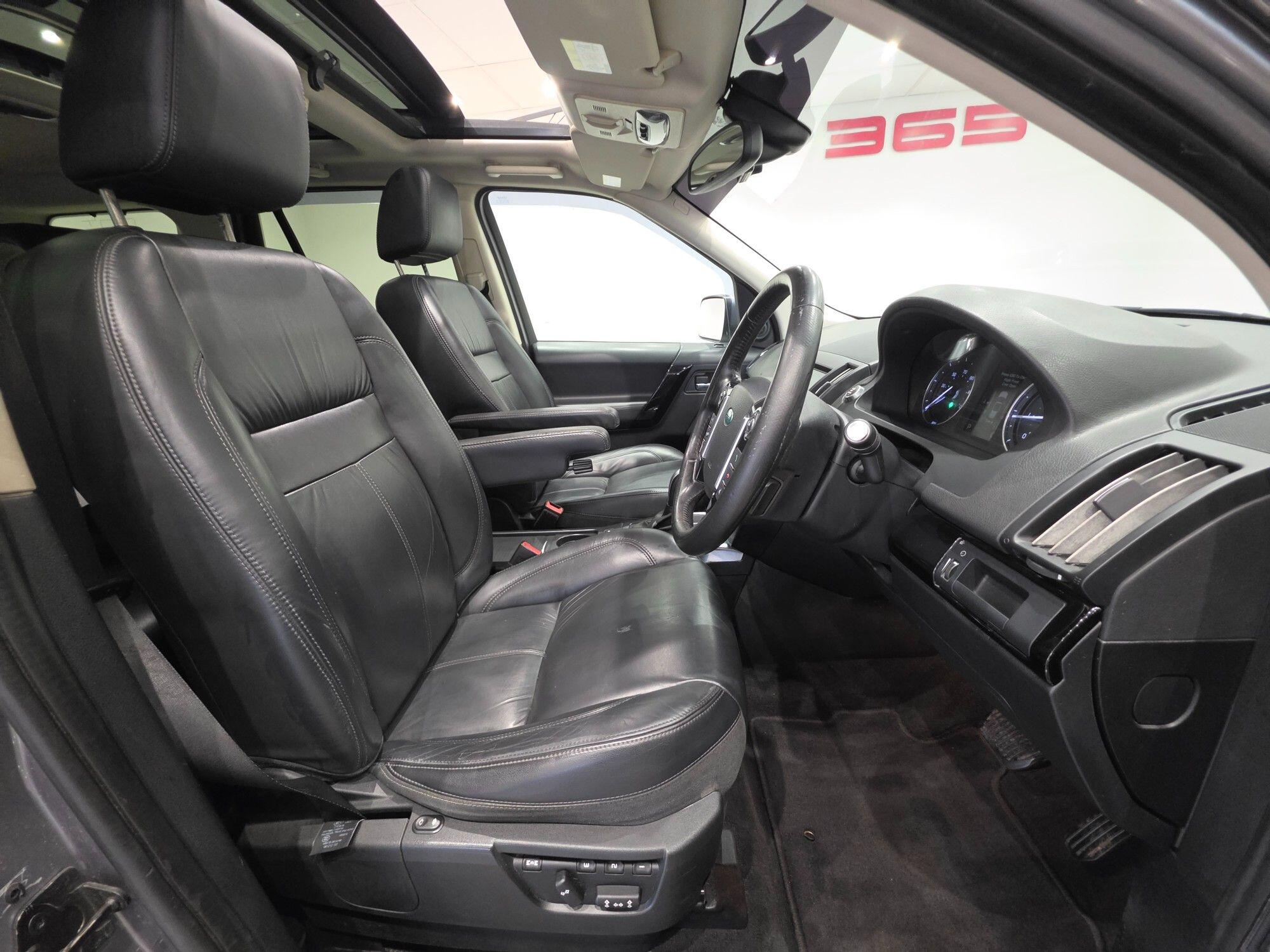 Land Rover Freelander view 25