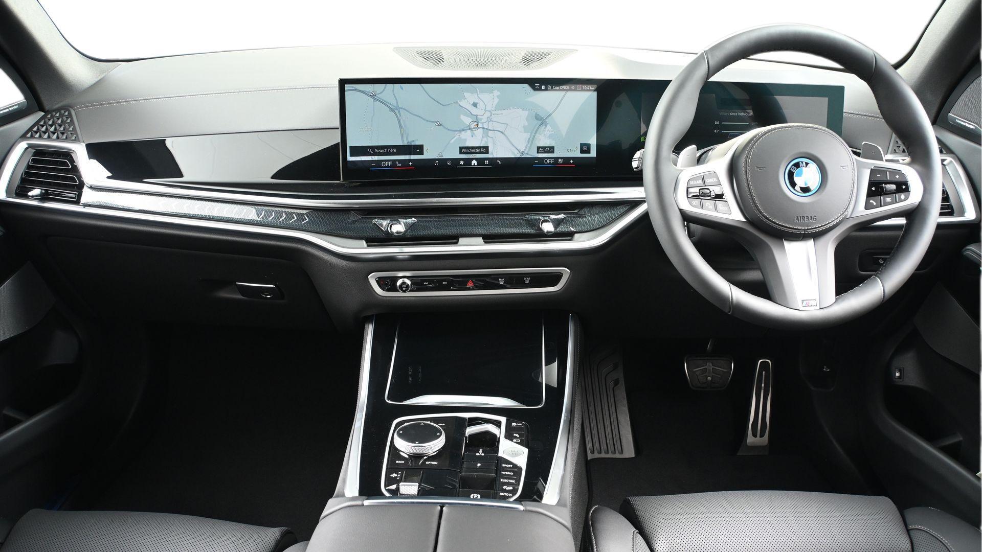 BMW X5 view 4