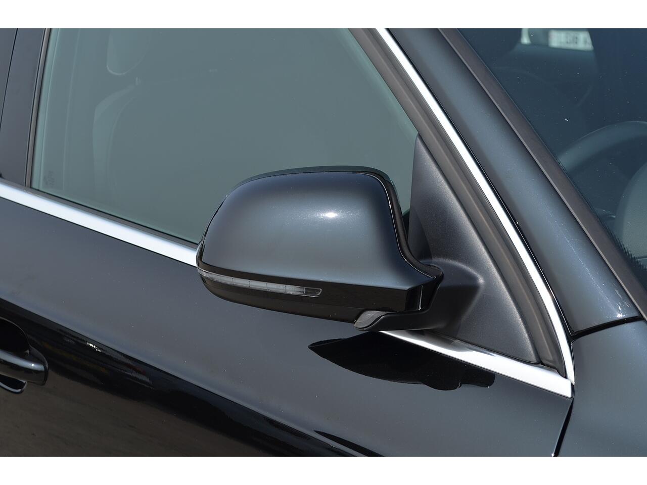 Audi Q3 view 54