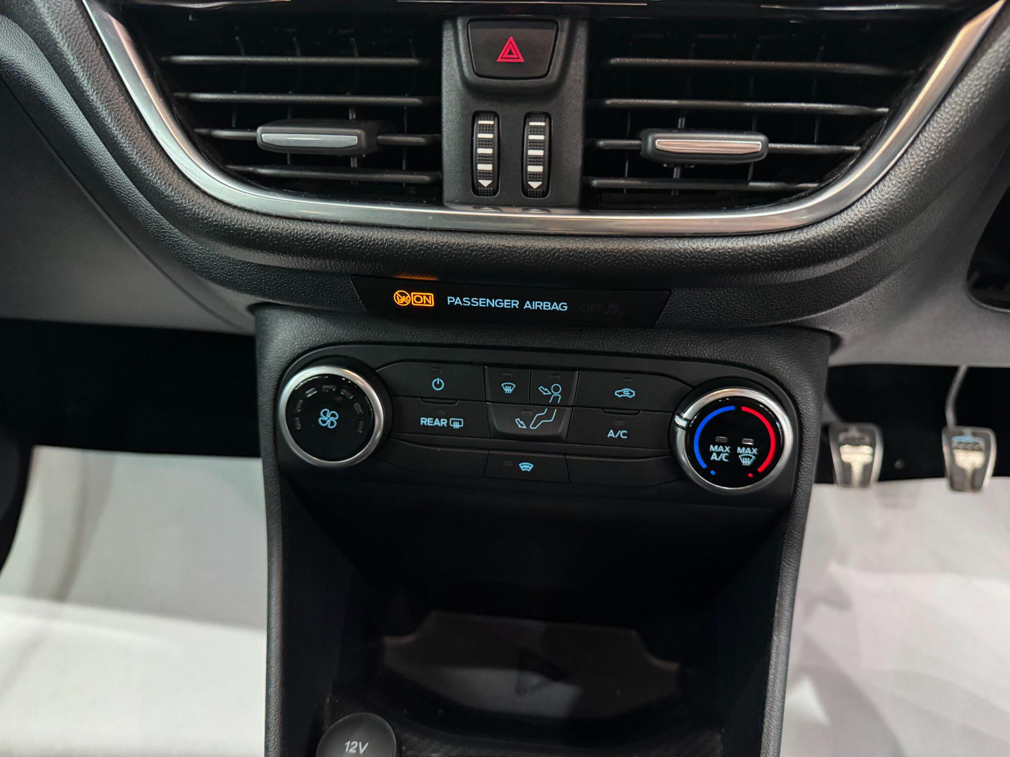 Ford Fiesta view 43