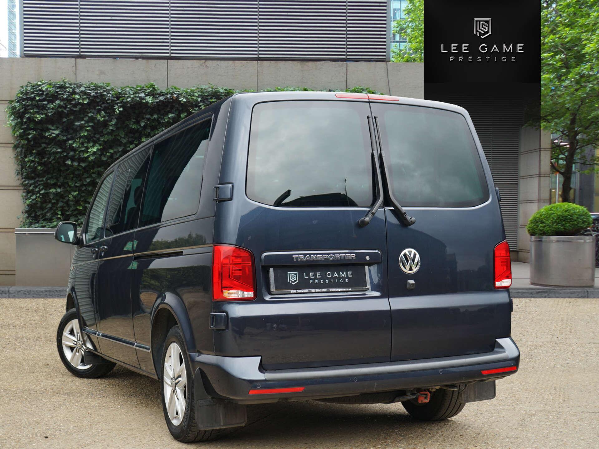 Volkswagen Transporter view 8