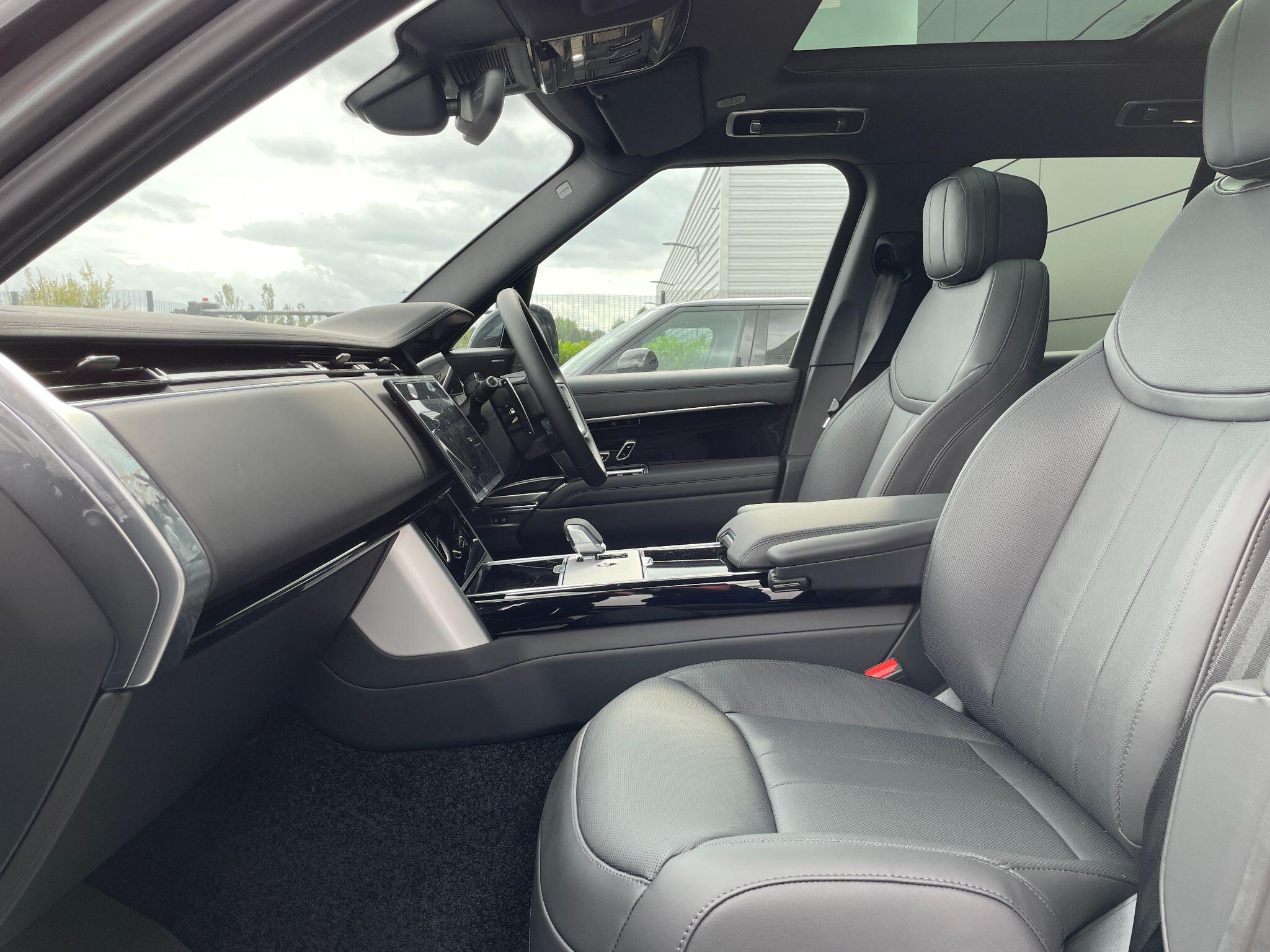 Land Rover Range Rover view 38