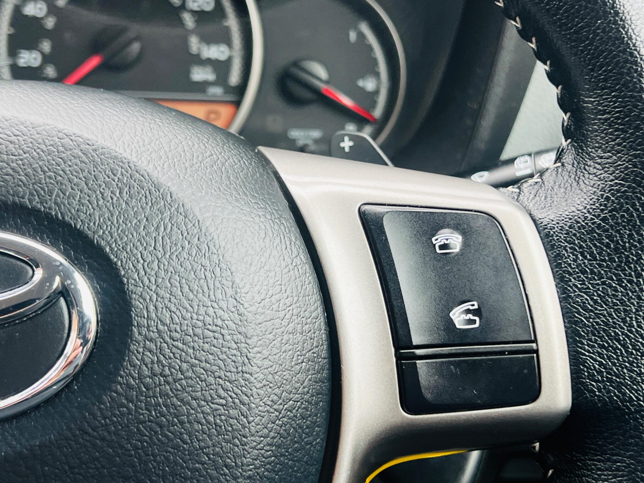 Toyota Yaris view 38