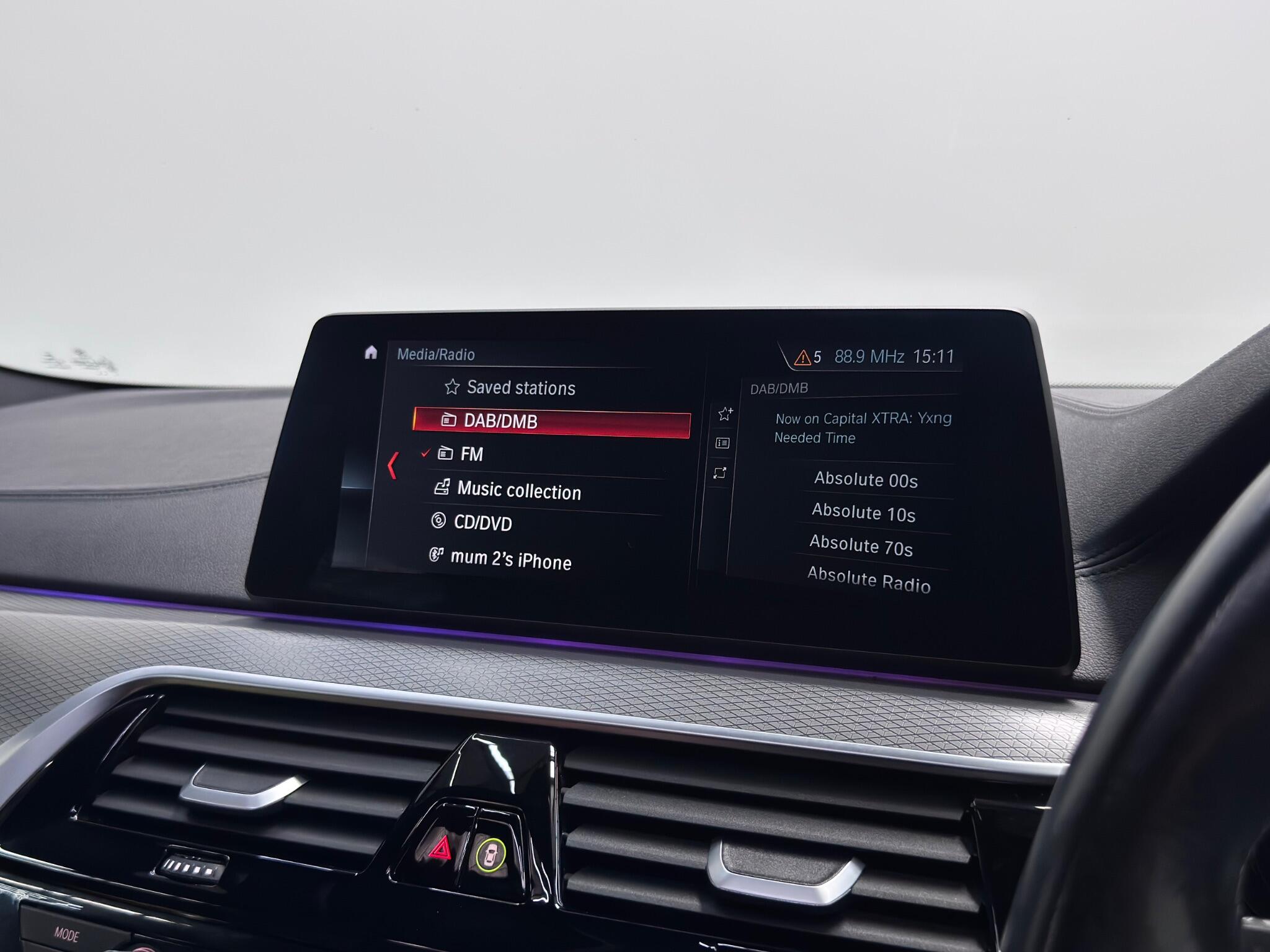 BMW 5 Series view 39
