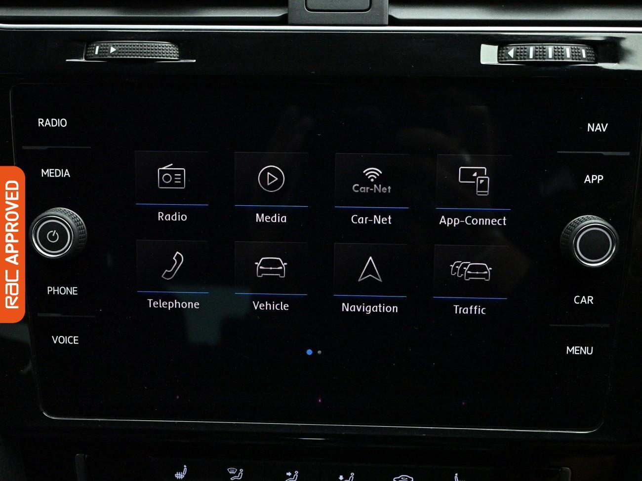 Volkswagen Golf view 17