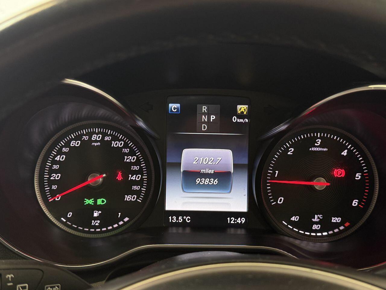 Mercedes-Benz C-Class view 42