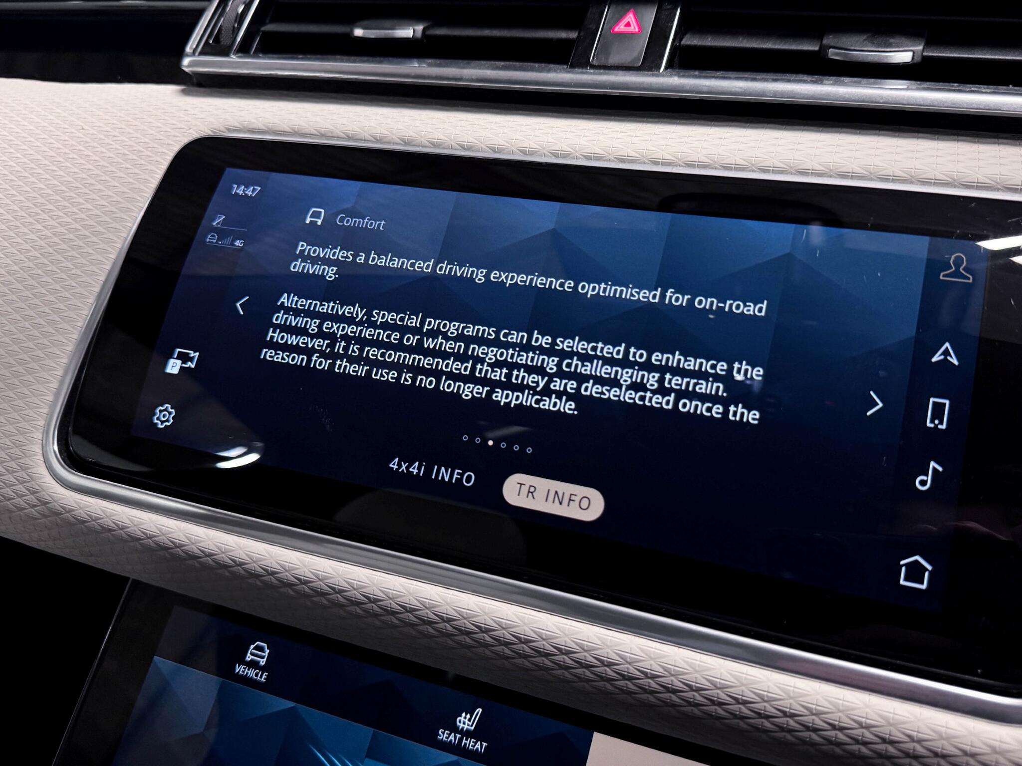 Land Rover Range Rover Velar view 45
