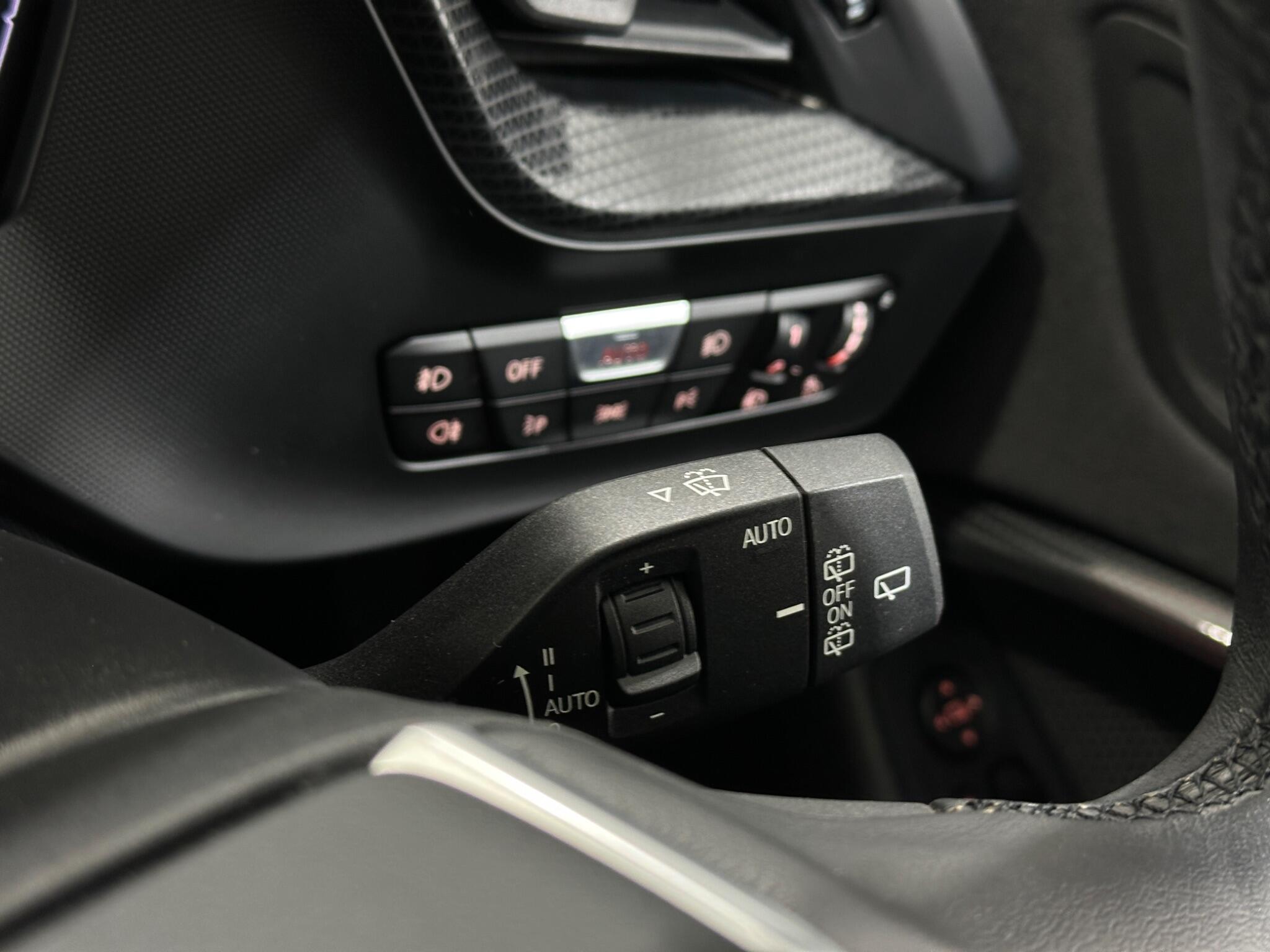 BMW 1 Series view 17