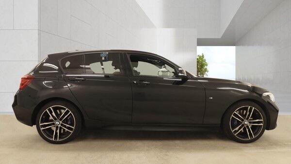 BMW 1 Series view 9