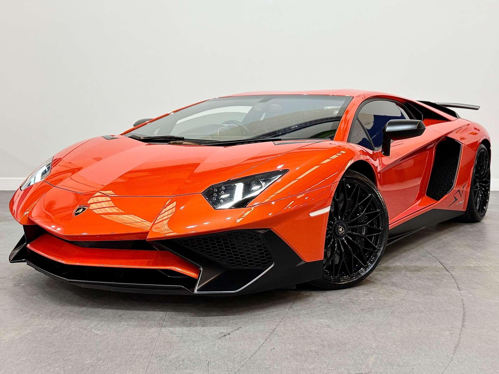 Lamborghini Aventador view 17